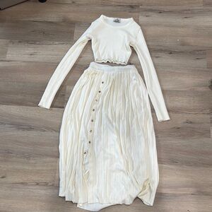 Cream Ribbed Button-Front Maxi Skirt - Women's Skirt 
2 piece dress up or beach